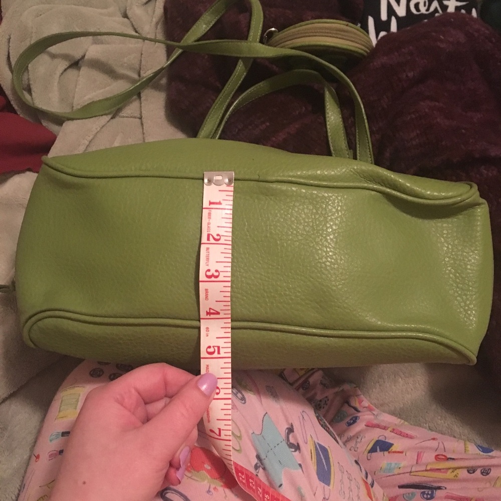 Vintage Green Leather Purse - Picture 6 of 7